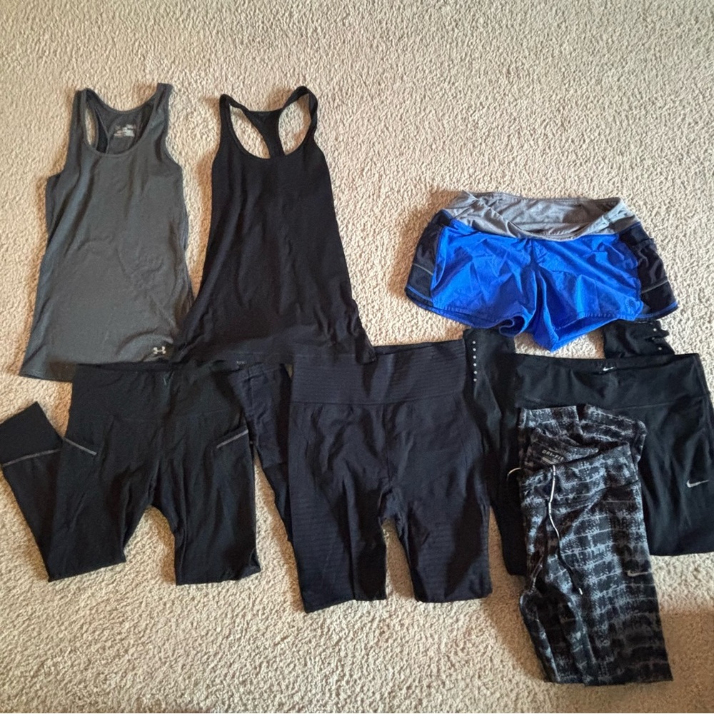 Women’s Athletic Clothing Lot Size S/M